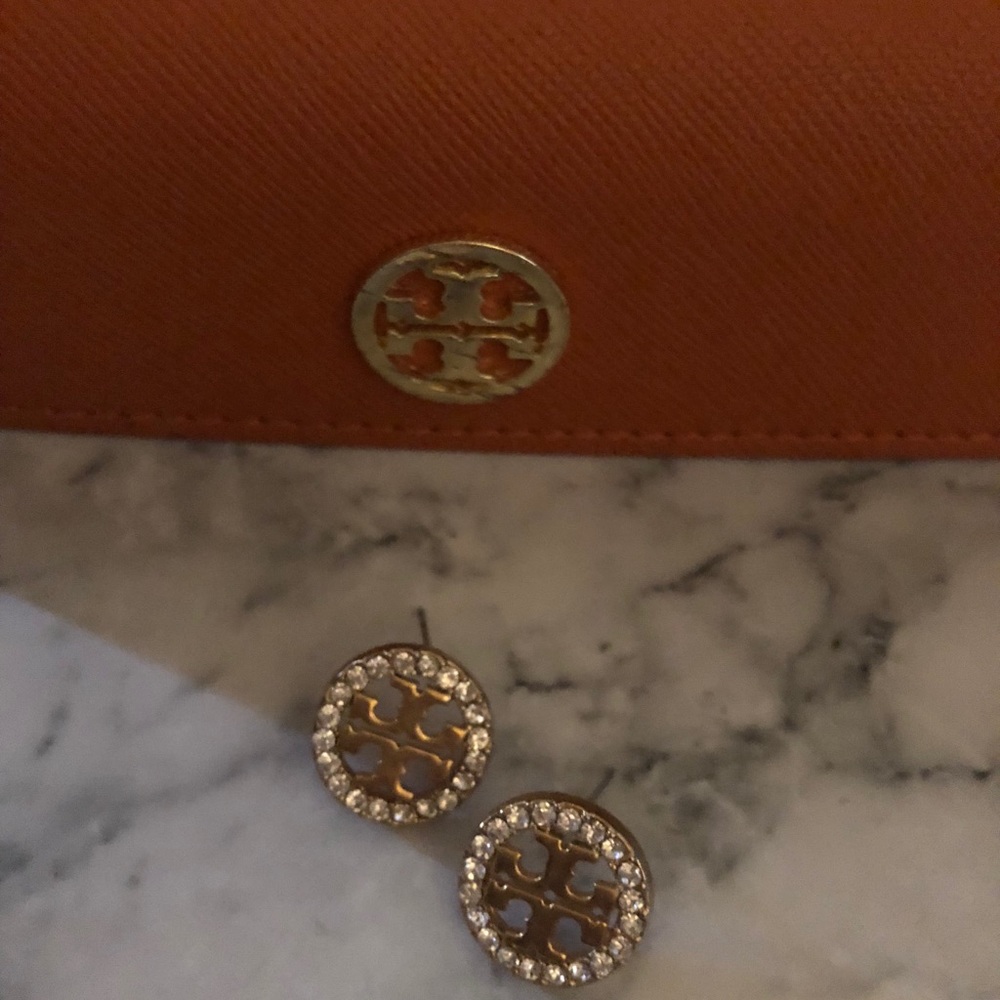 Tory Burch stud earrings gold